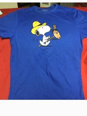SNOOPY tshirt